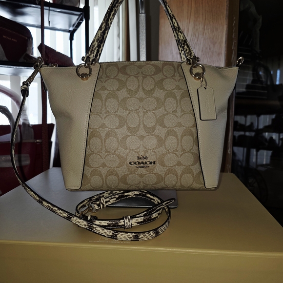Coach KACEY SATCHEL IN COLORBLOCK SIGNATURE CANVAS IM/Light Khaki/Ivory Multi - Picture 2 of 11